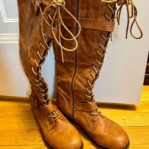 Generation Y Mock lace-up boots - size 8